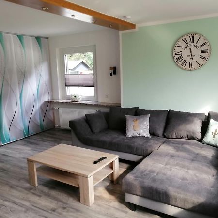 Apartment Am Felsen Zueschen Winterberg Extérieur photo